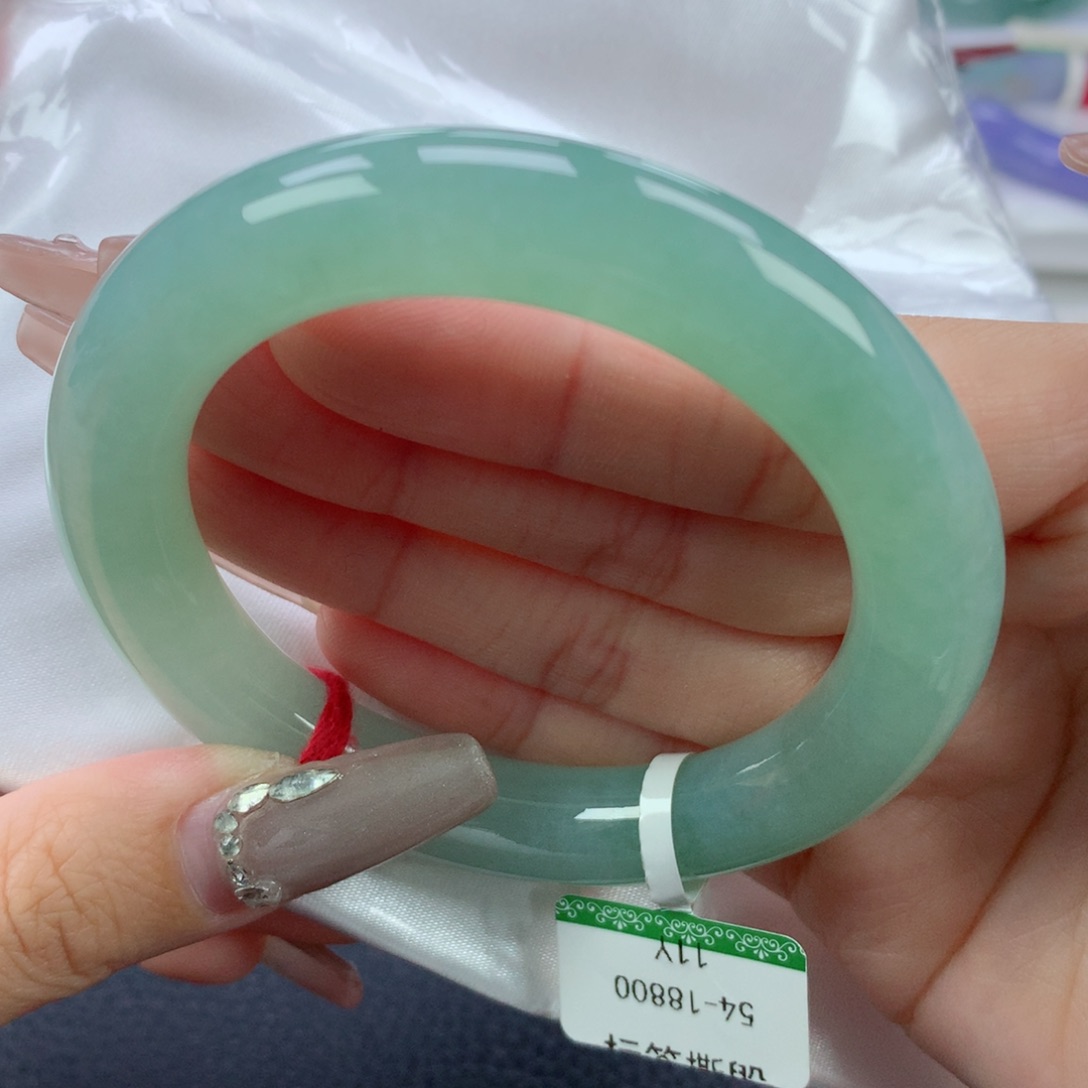 翡翠手镯未镶嵌54.7胖圆强推款