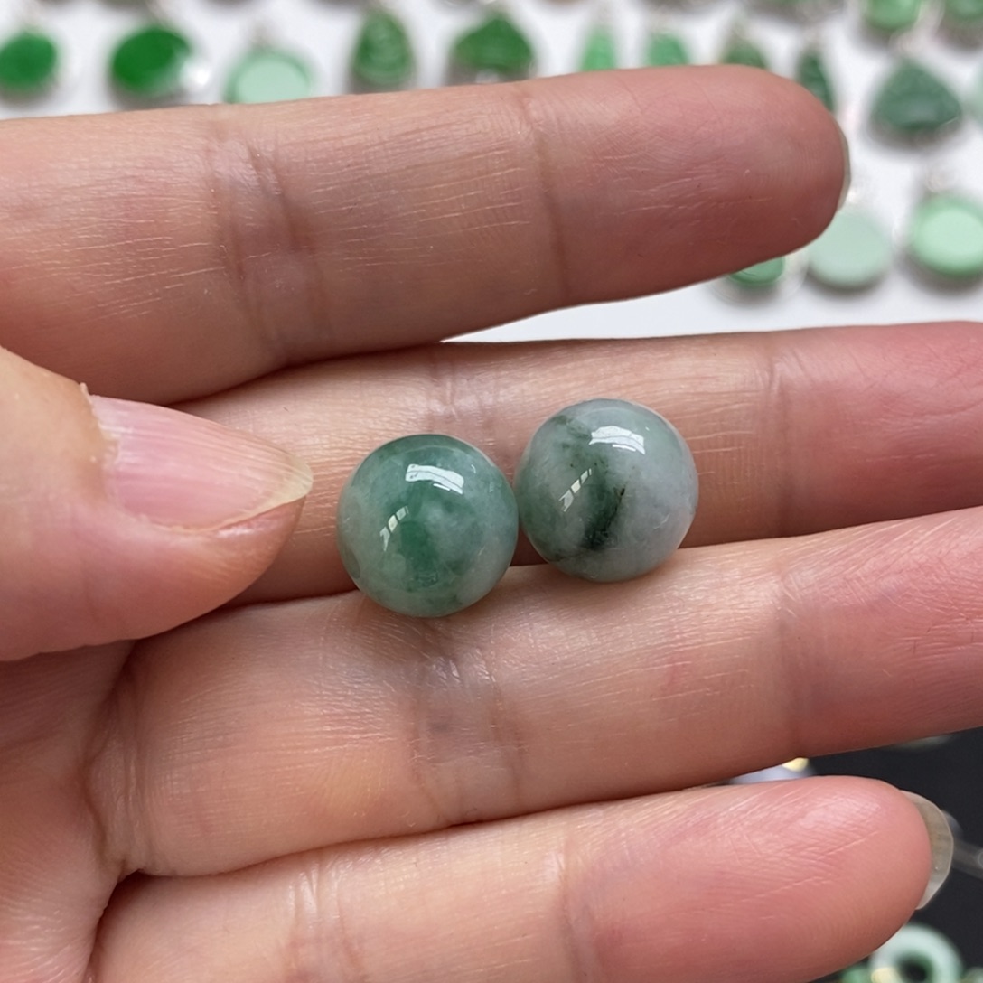 翡翠未镶嵌吊坠(不含链)有纹裂