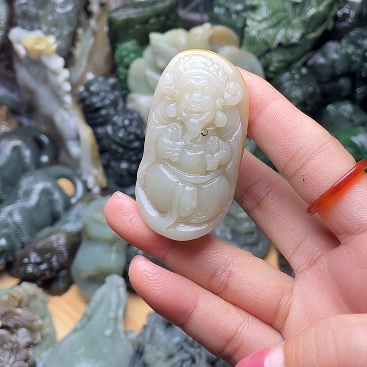 未镶嵌和田玉挂件