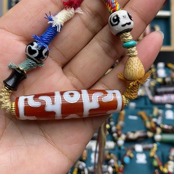 玛瑙/玉髓颈饰合金