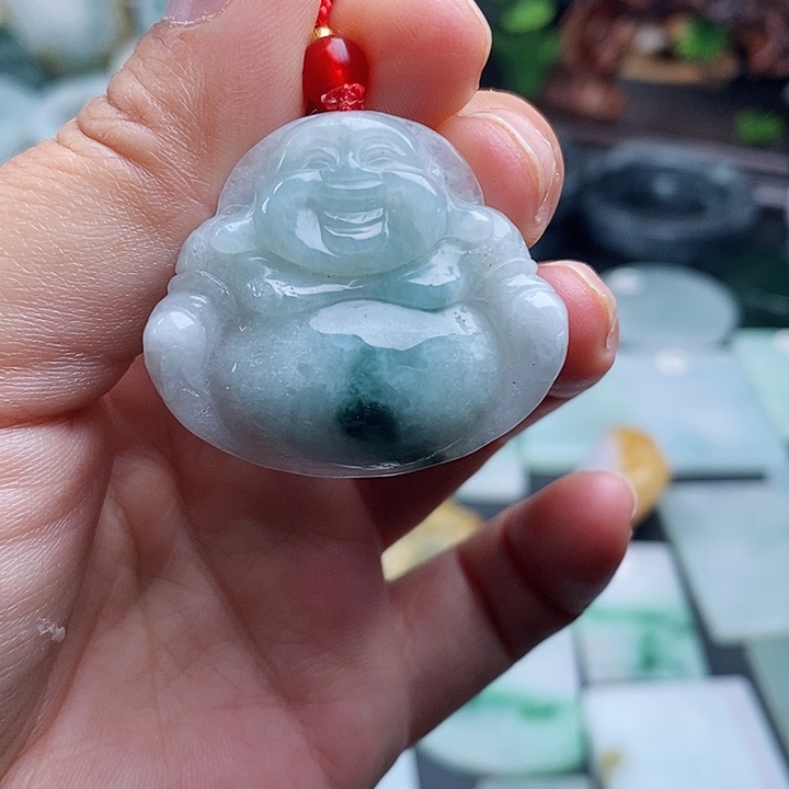 翡翠挂件未镶嵌翡翠