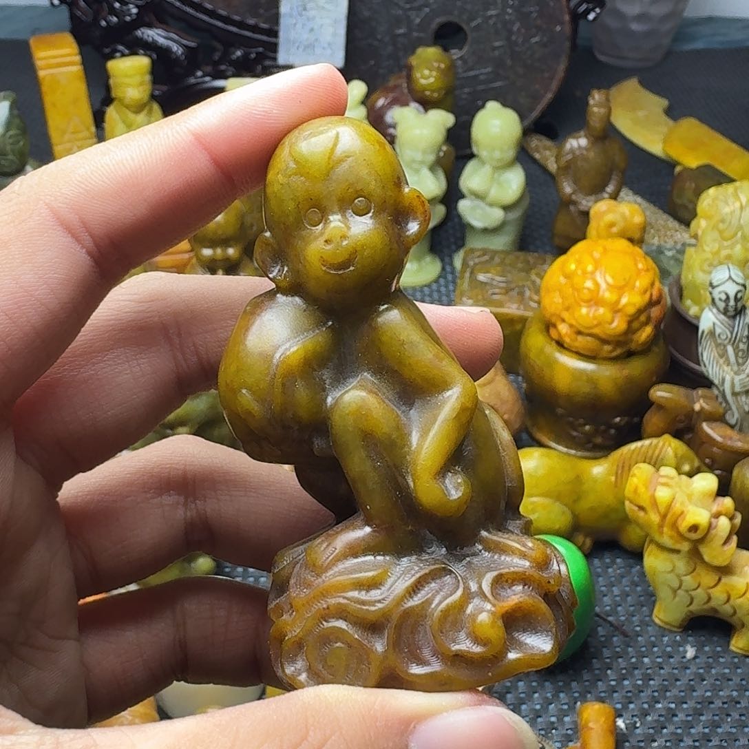 白玉菩提吊坠。。。