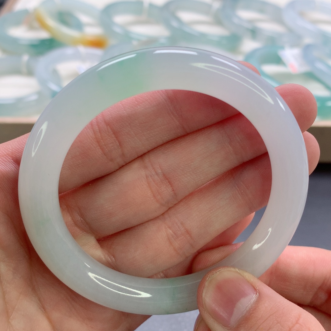 翡翠手镯未镶嵌8号