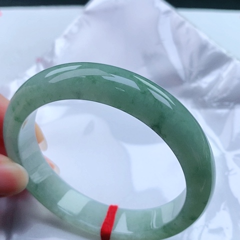 翡翠手镯未镶嵌4 号翡翠手镯