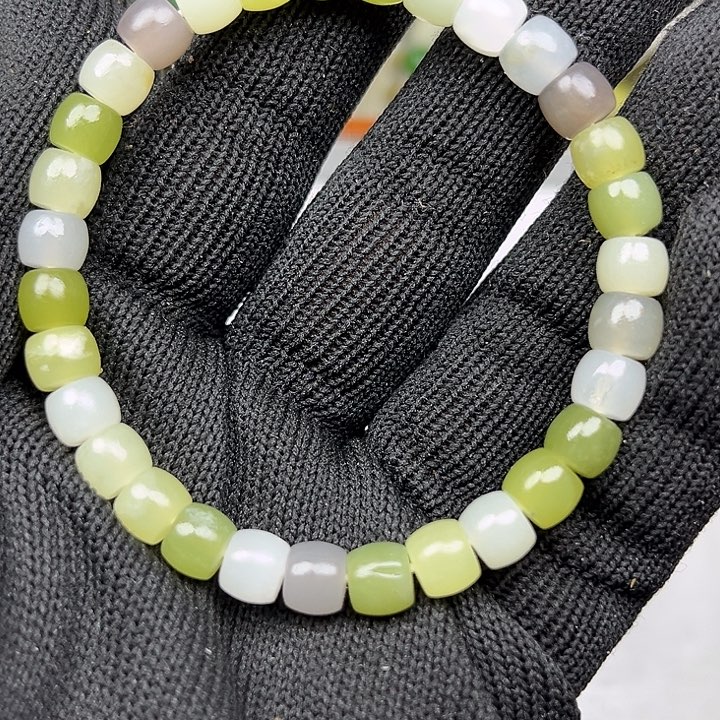 未镶嵌和田玉（翠青玉）珠宝奇石