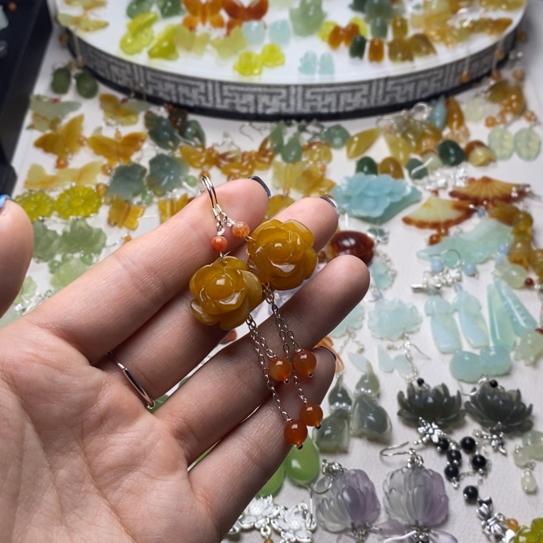 娇***蛇纹石玉合金耳饰/颈饰