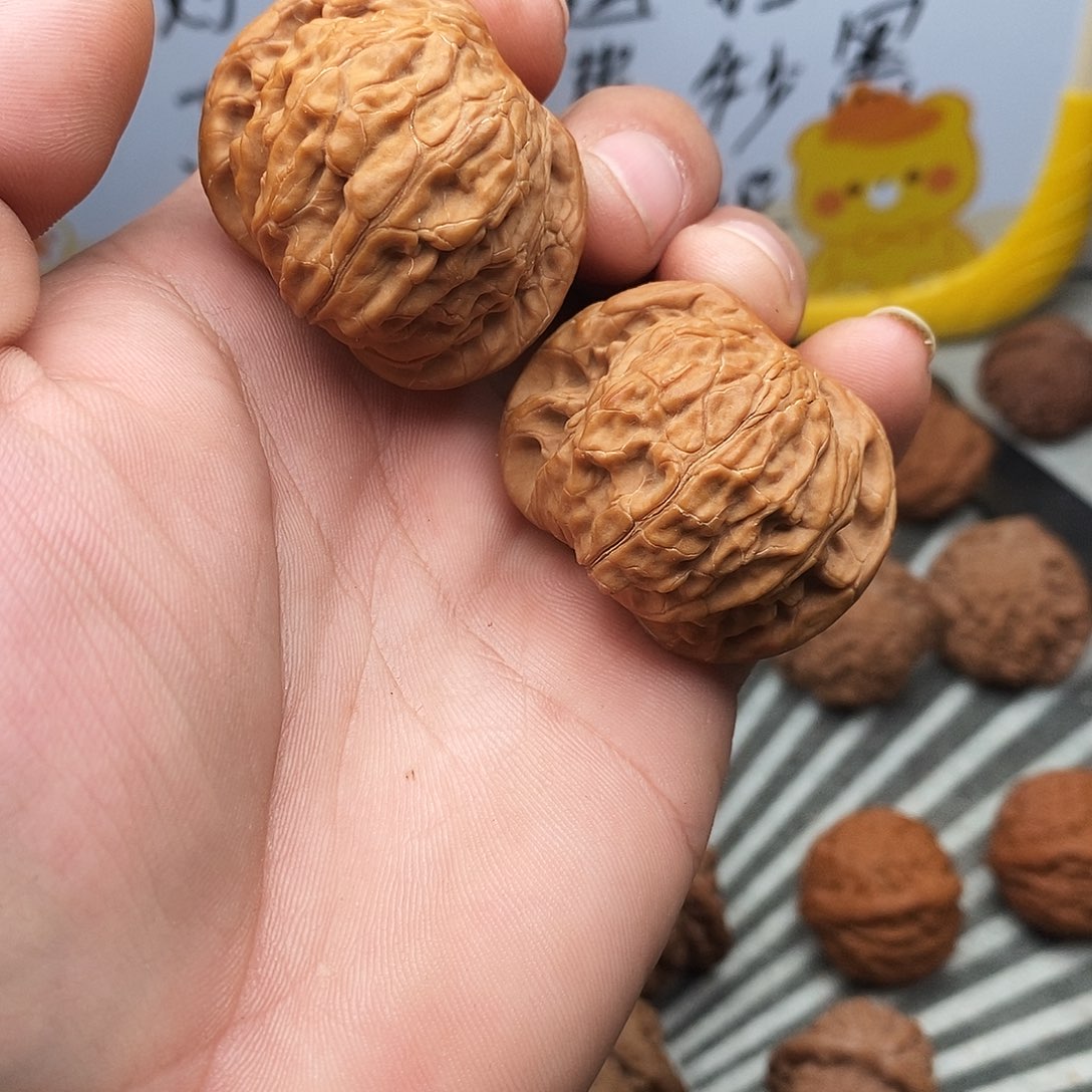 文玩核桃吊坠磨盘