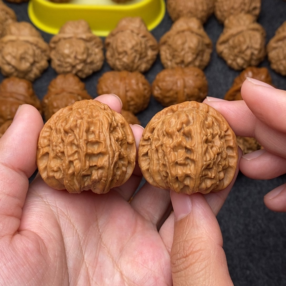 文玩核桃把件白狮子38