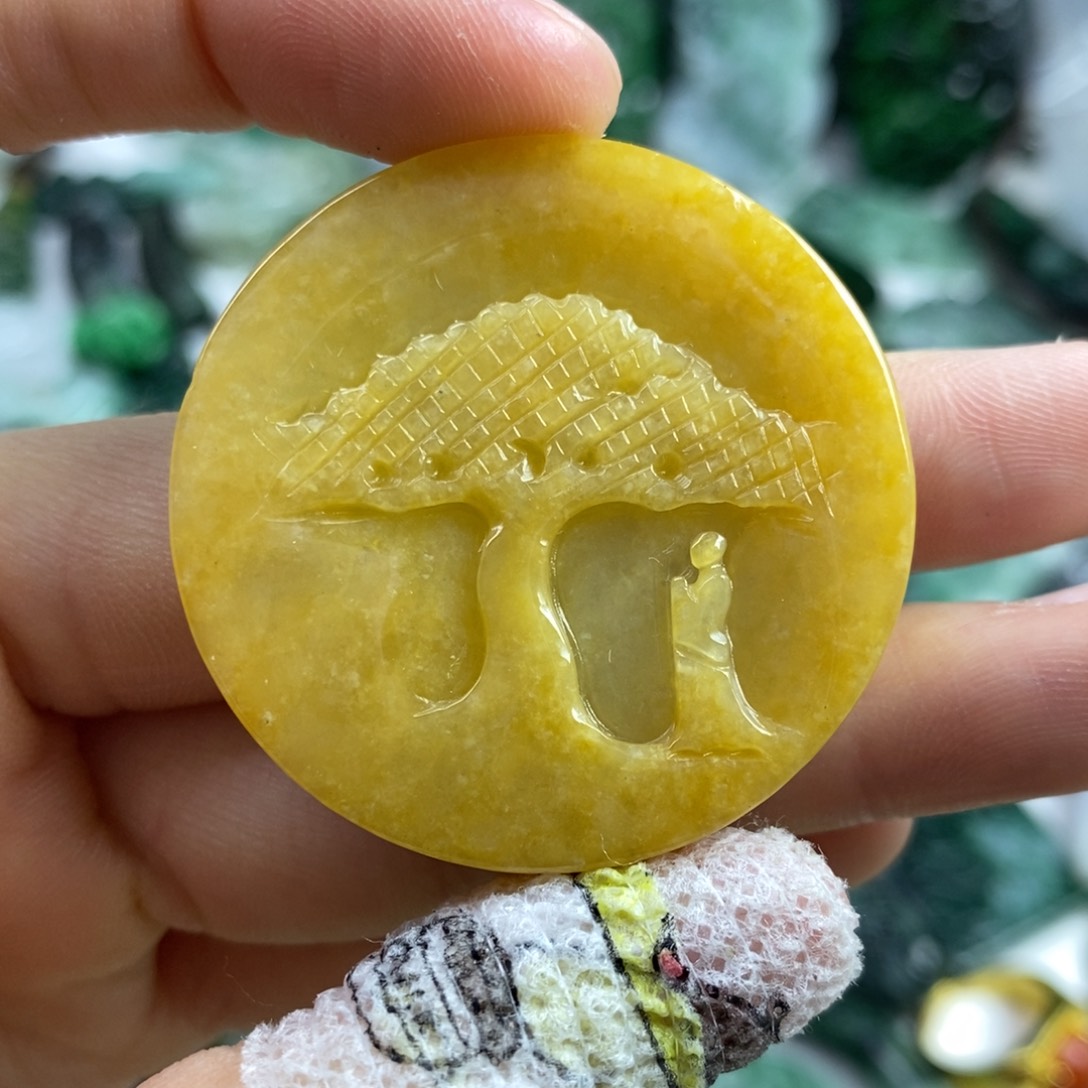 翡翠颈饰未镶嵌吊坠