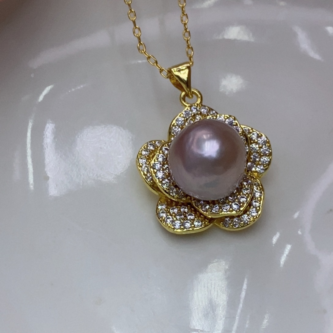 淡水珍珠吊坠(赠链)未镶嵌