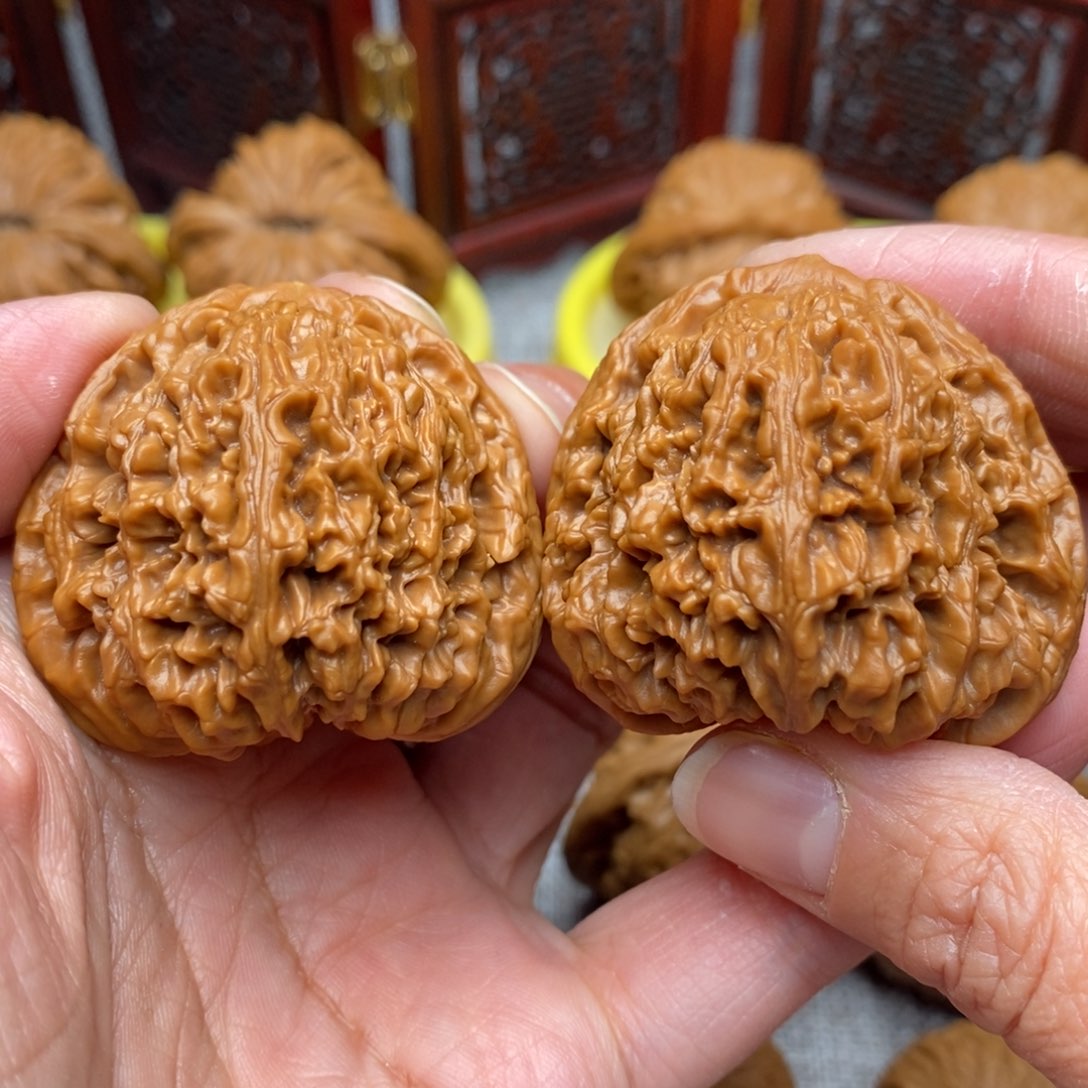 文玩核桃把件全品粗棱南疆41.8尺