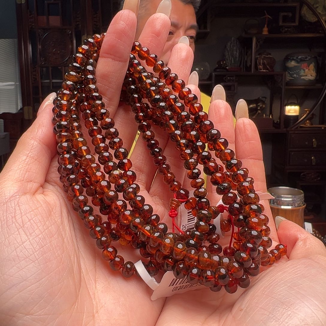 琥珀裸石未镶嵌抚顺琥珀20415多样性发其一6mm