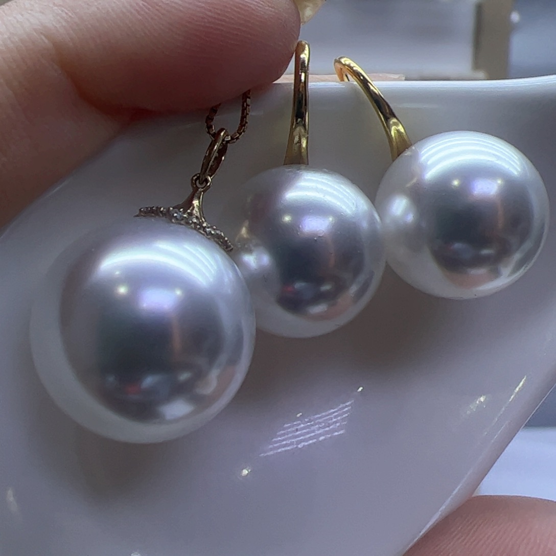 淡水珍珠吊坠(赠链)18K金镶嵌