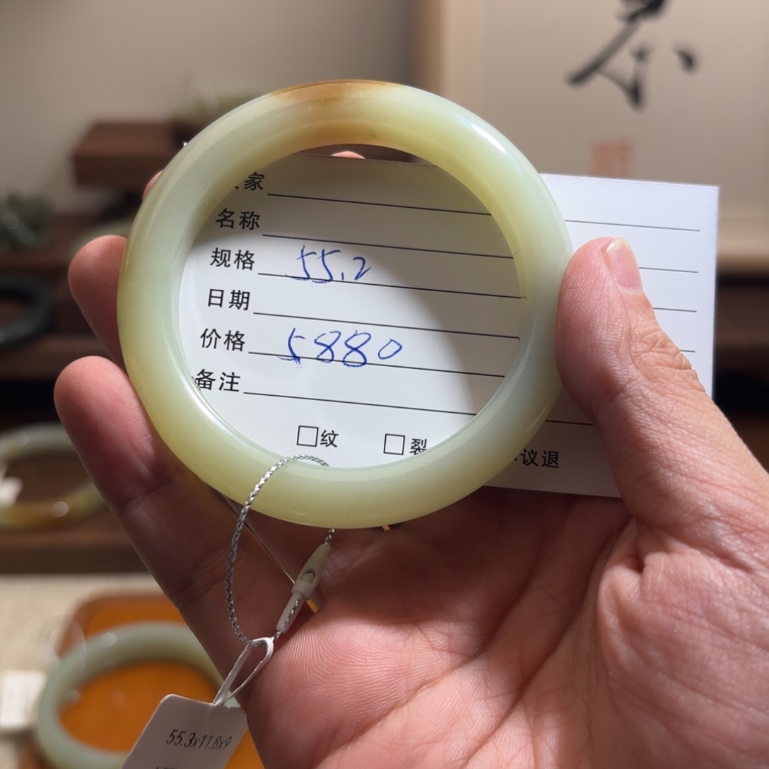 和田玉（糖玉）手镯未镶嵌