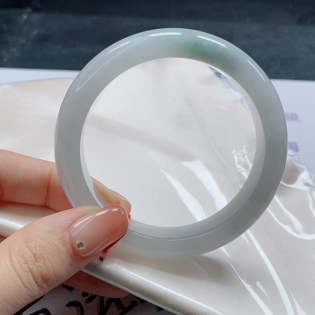 【闪购商品】未镶嵌手镯翡翠531号