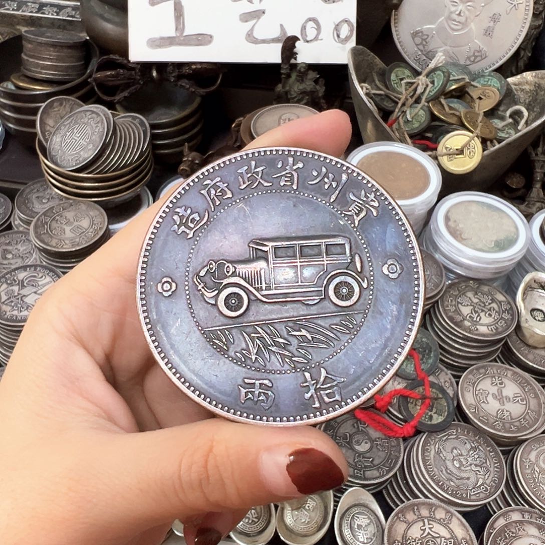 金属复古风格摆件