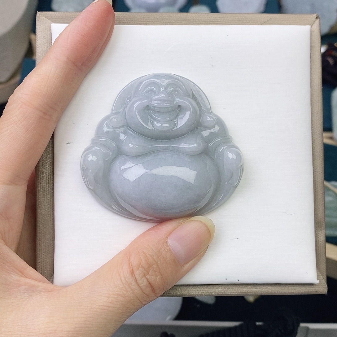 翡翠未镶嵌颈饰佛公