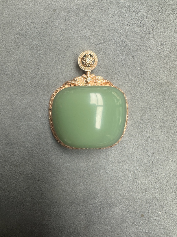 和田玉碧玉无事牌吊坠