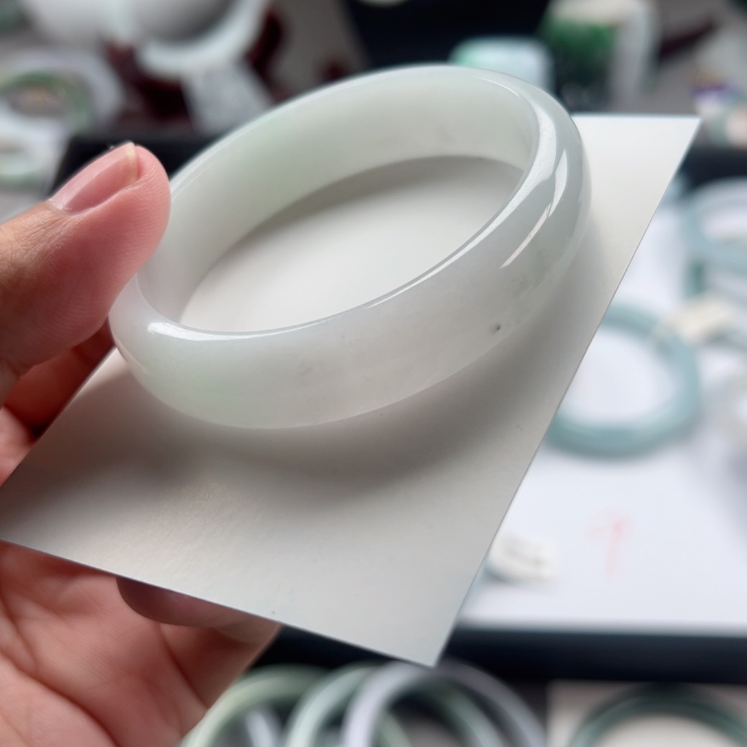 翡翠手镯未镶嵌54.2*47.4*13.7*6.3