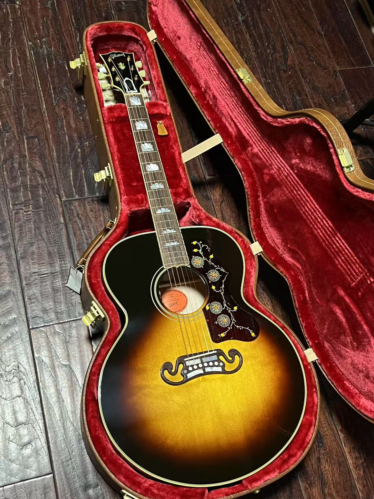 吉普森 gibson  SJ 200   