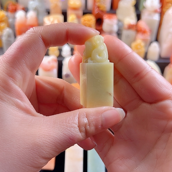 青田石印石2厘米，蛇，