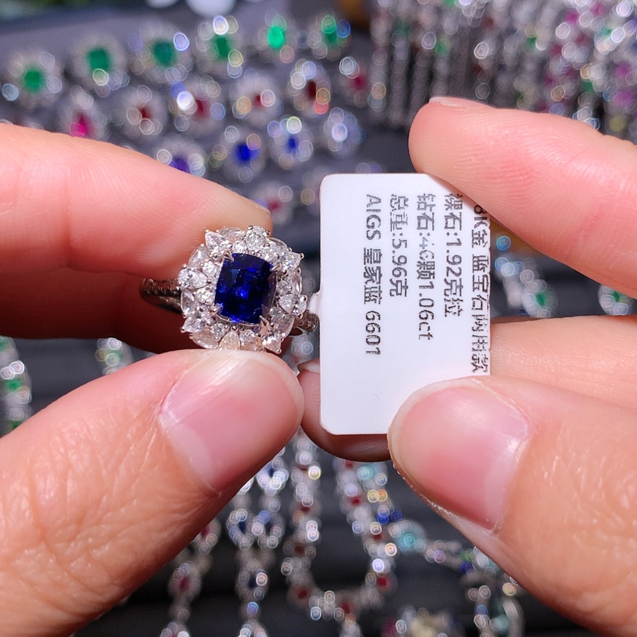 【闪购商品】蓝宝石戒指18K金镶嵌
