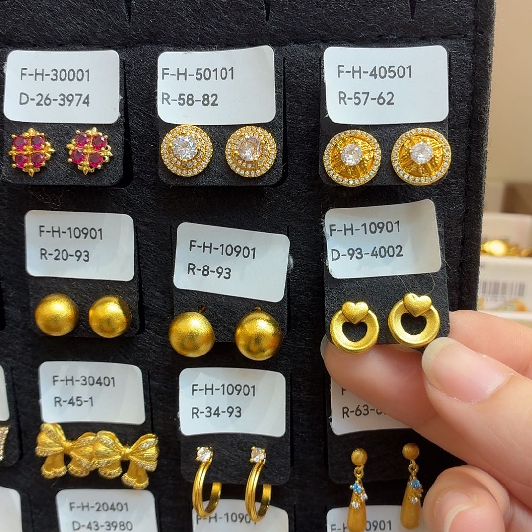 铜合金93-4002强保色发 2个壹笔壹吊坠