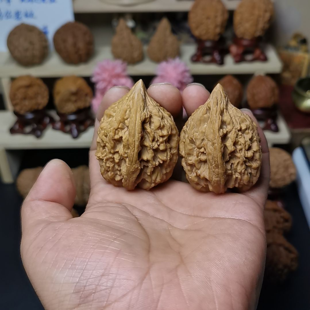 搁***°核桃文玩核桃高端小众大沽石全品41-42-55