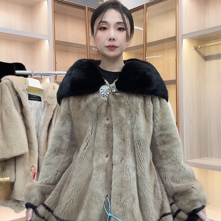 中长款大披肩领0501