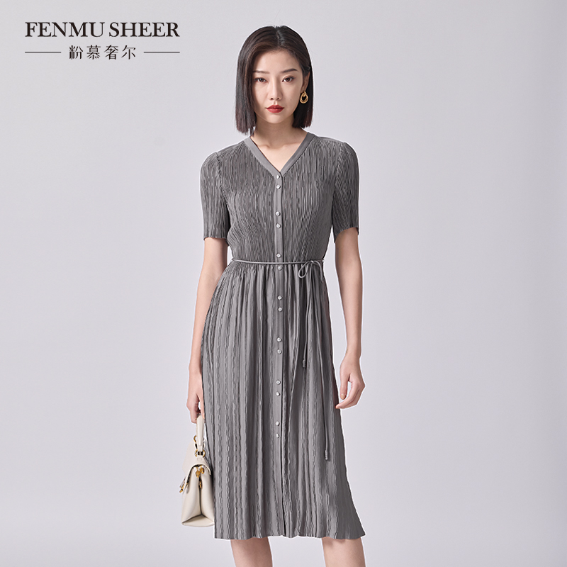 【格一专享】粉慕奢尔「湖畔缪斯」醋酸人鱼裙缎面压褶连衣裙-D2120