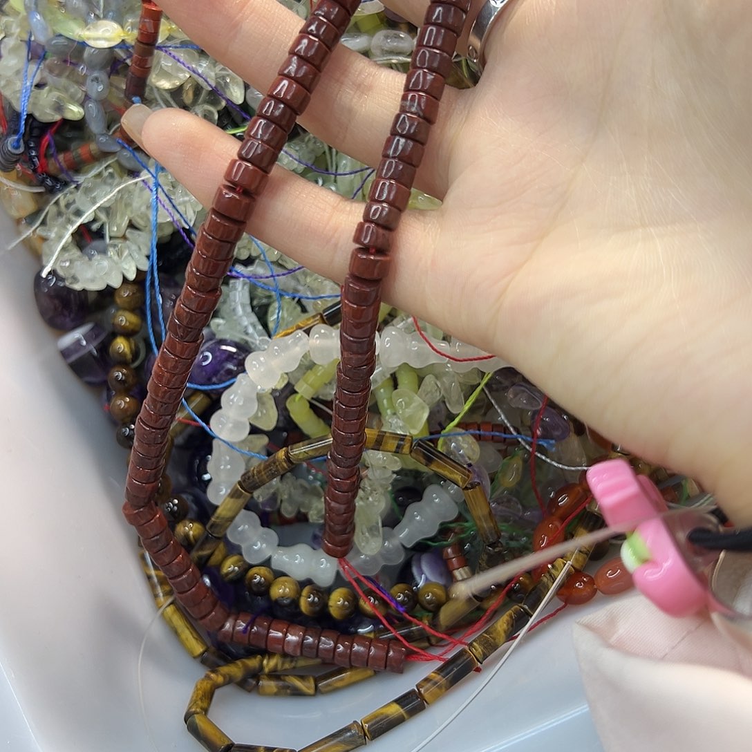 玛瑙/玉髓合金珠宝半成品红纹石卡6一条