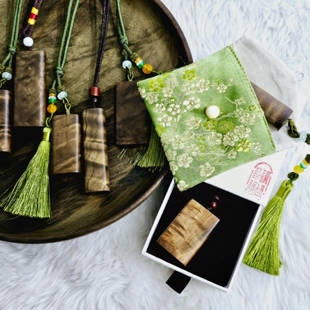 金丝楠阴沉木无事牌小金砖样式金丝楠木  注：款式多样 任意发一