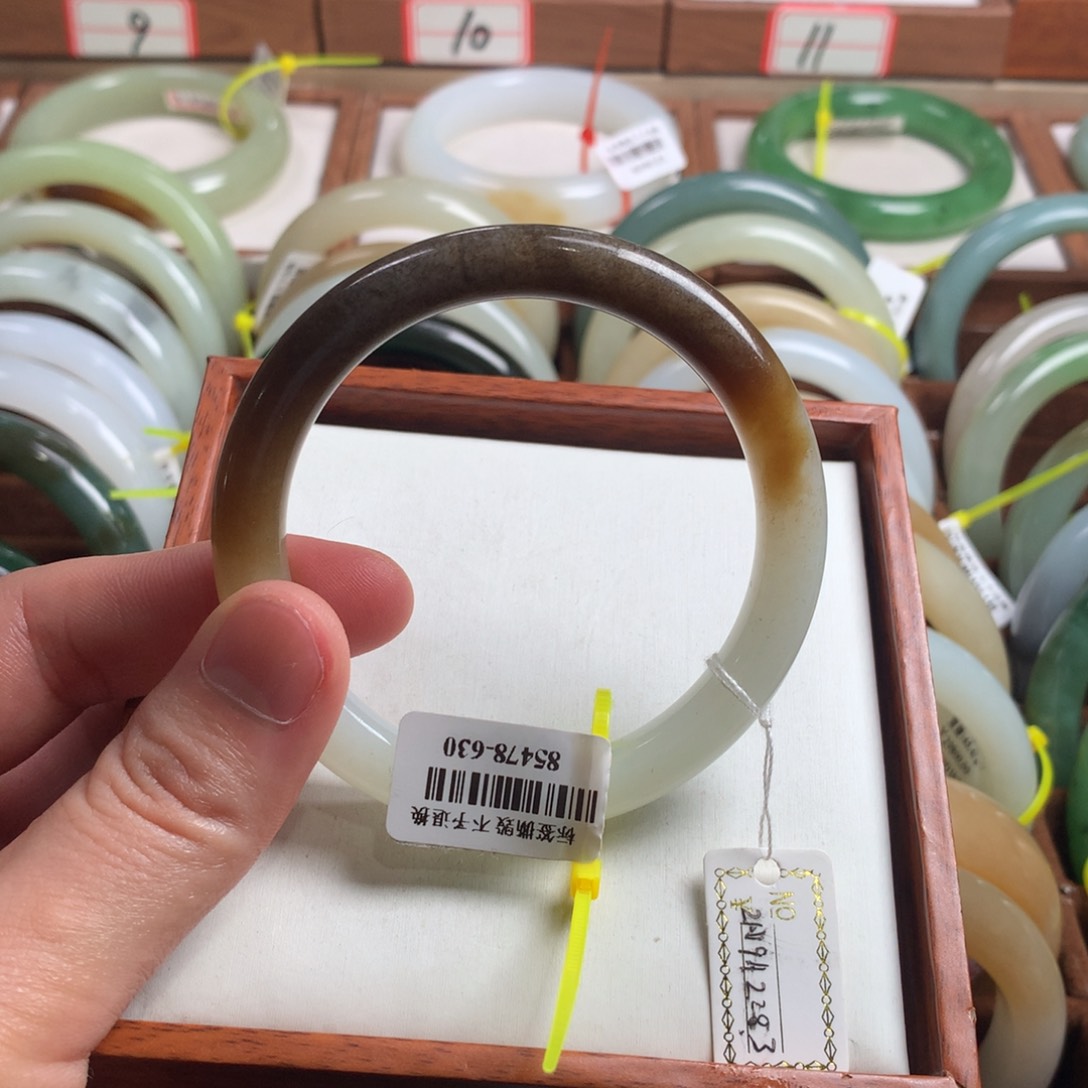 和田玉手镯未镶嵌54.8