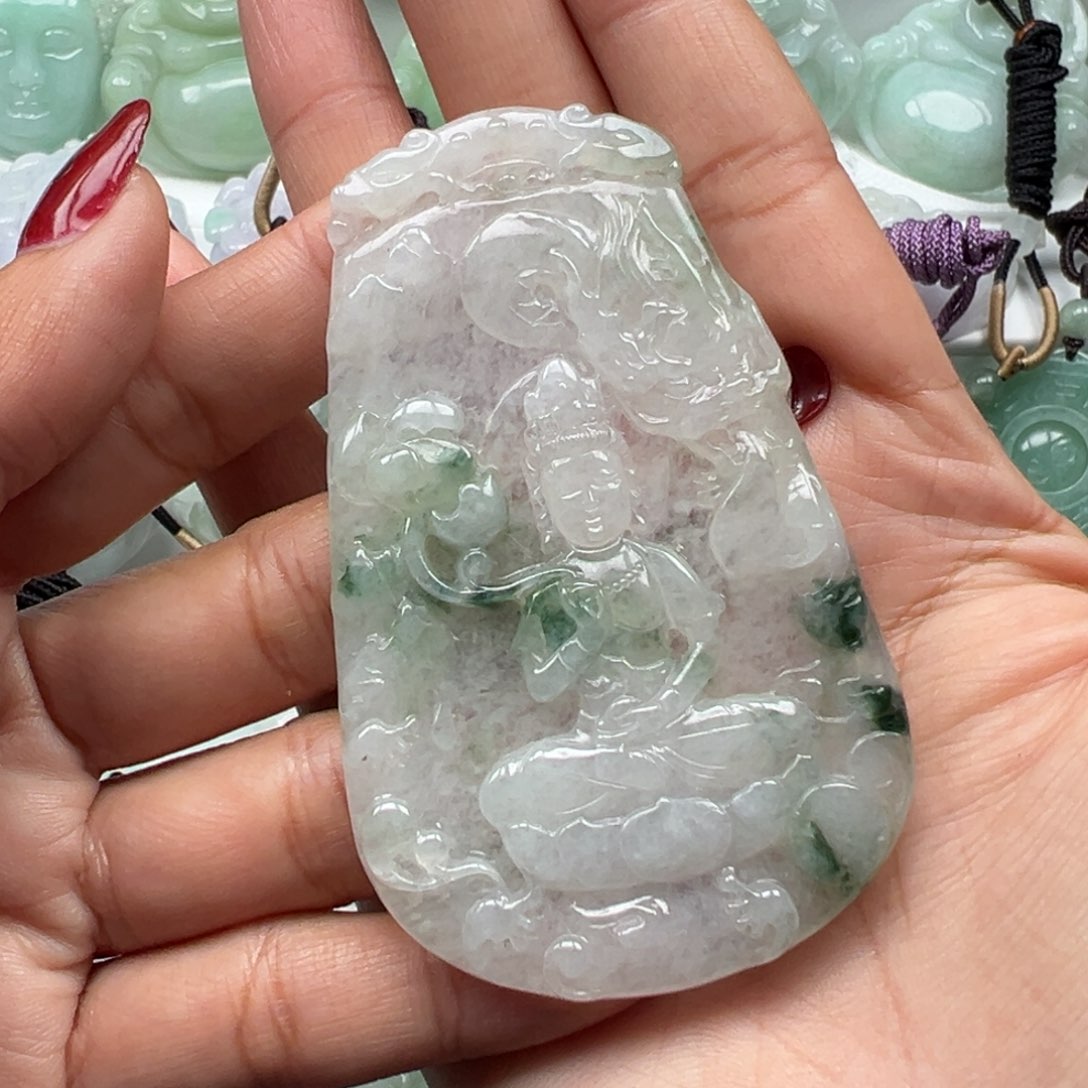 翡翠颈饰未镶嵌御龙观音