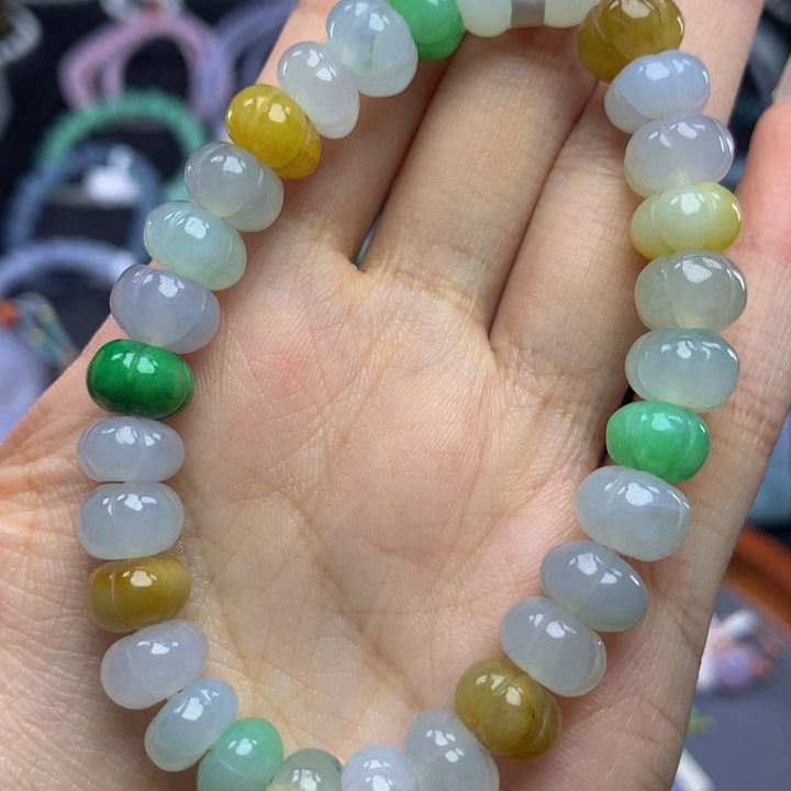 翡翠手链未镶嵌翡翠