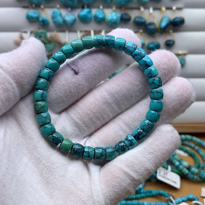 未镶嵌绿松石原矿