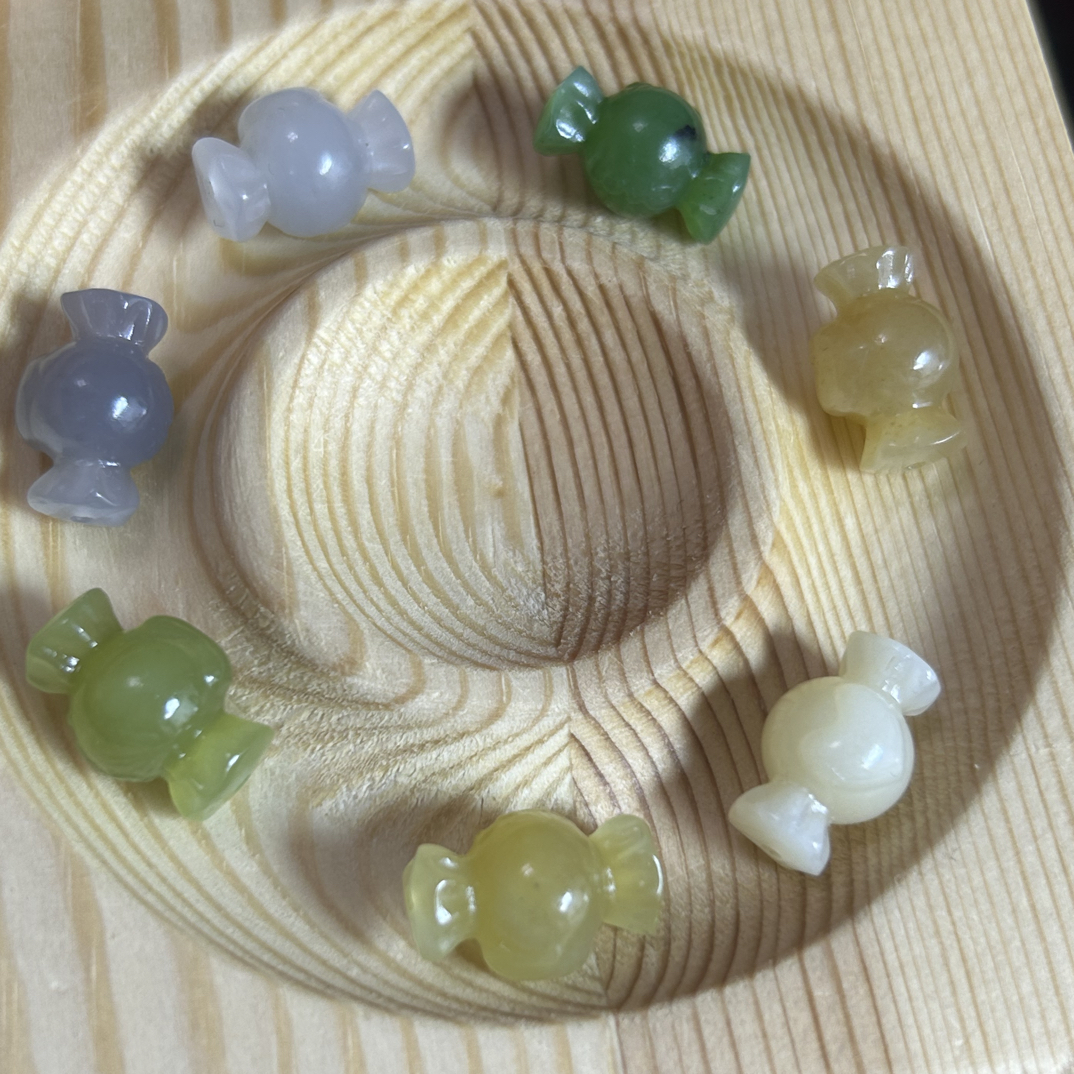 天然和田玉糖果配件，甜甜蜜蜜，可挑选颜色，多样性发其中一