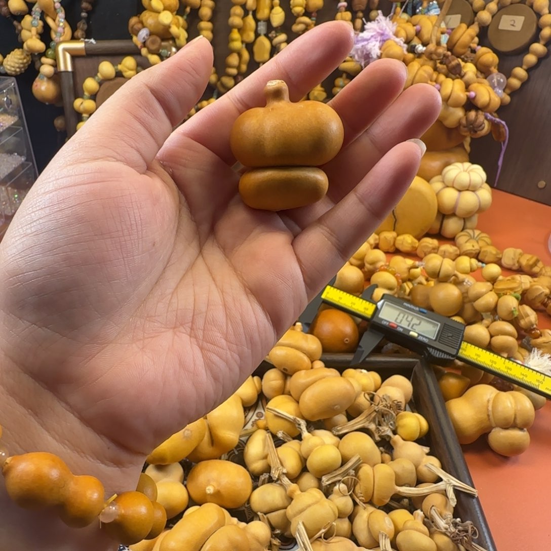 思***儿默认微瑕打孔无售后