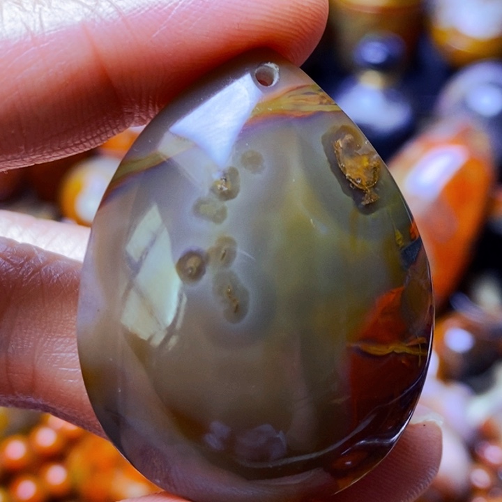 玛瑙/玉髓颈饰未镶嵌