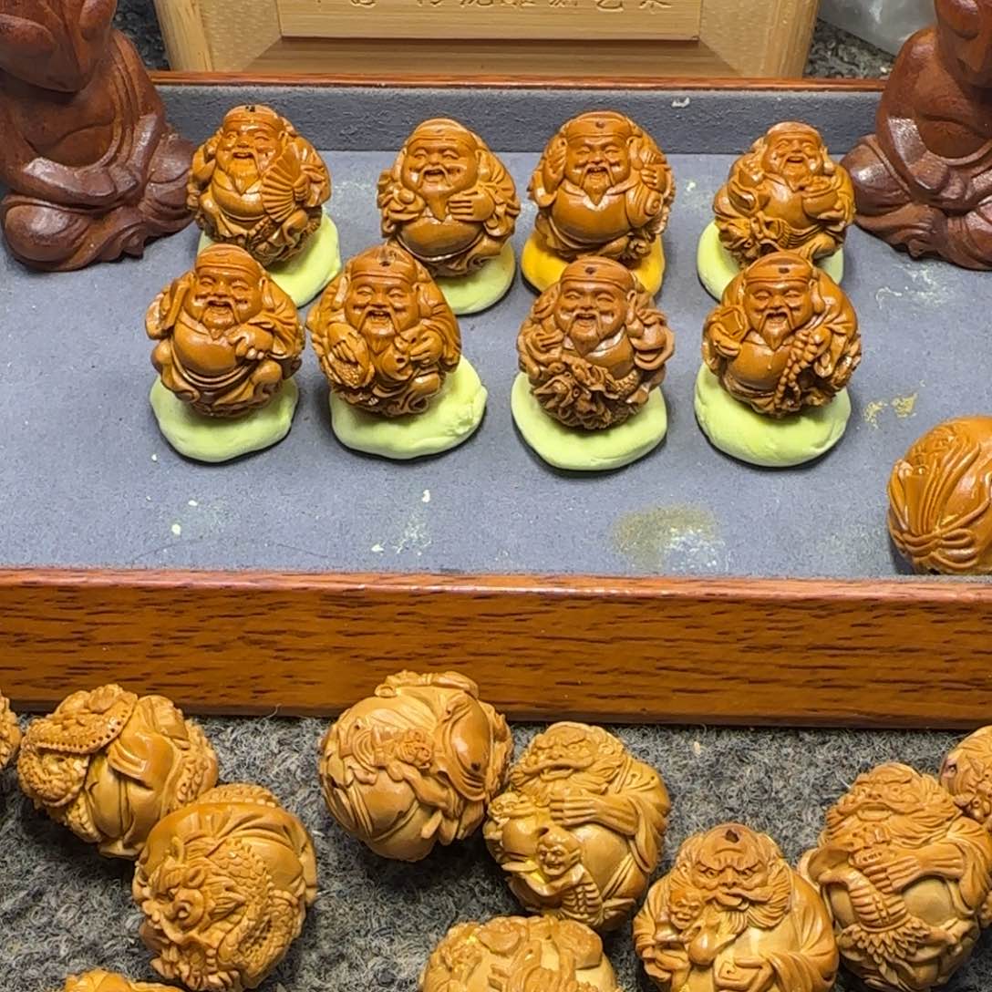 橄榄核吊坠冷*………………