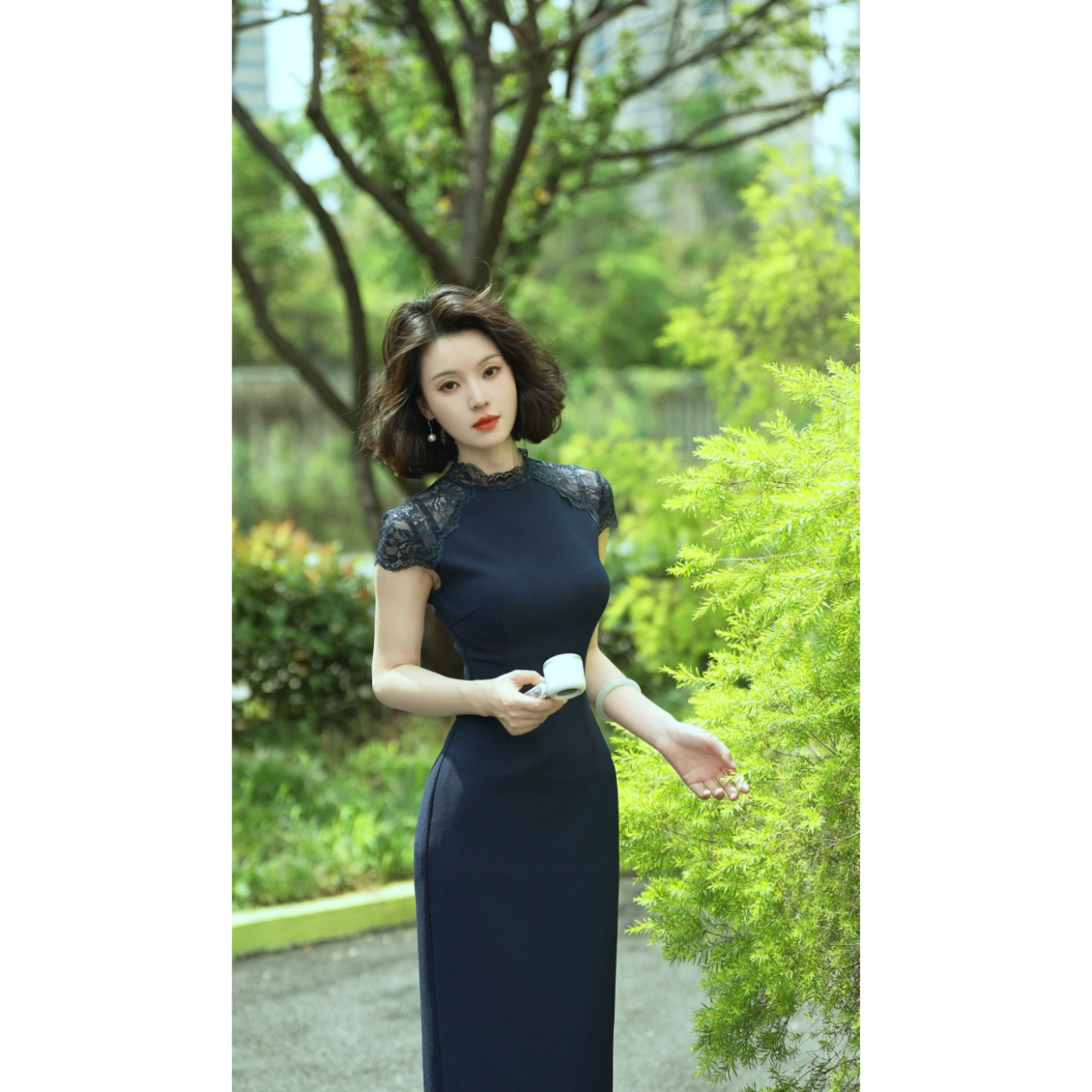 彩彩家【深海绮梦】夏季蓝色知性气质复古穿搭优雅高级感修身连衣裙