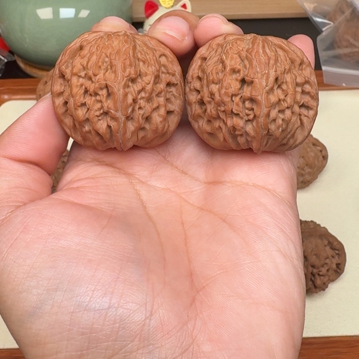 文玩核桃把件全品正磨40