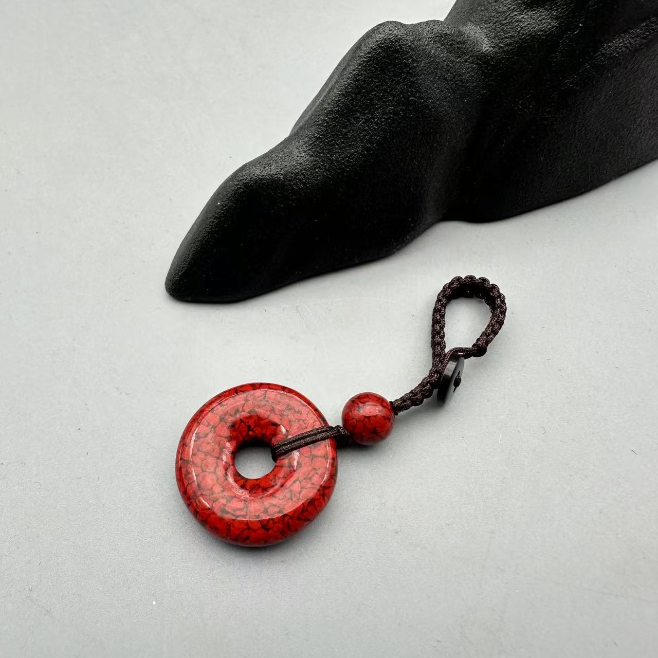 含辰砂工艺品JT298-晶体雕刻平安扣挂件