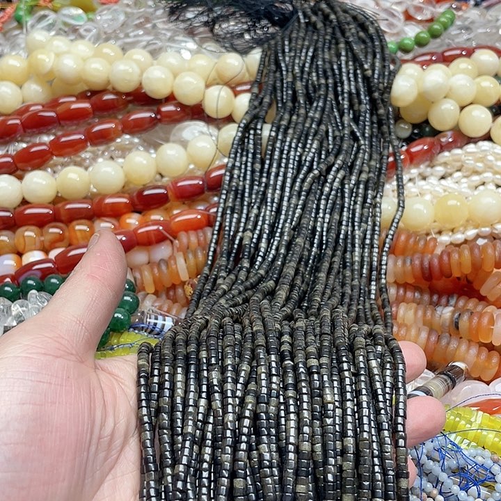 玛瑙/玉髓珠宝半成品未镶嵌一条4mm金耀隔片