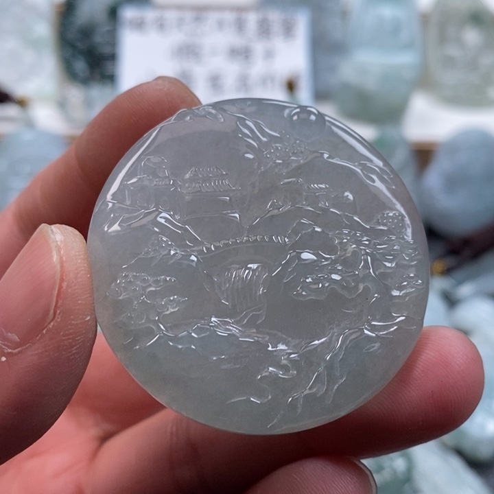 翡翠颈饰未镶嵌翡翠