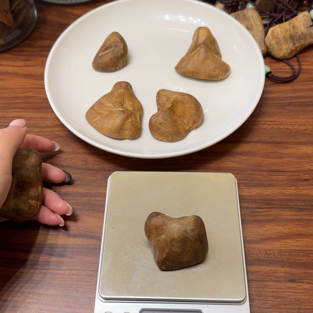 星***宇沉香沉香碎屑海南小包头13.1克