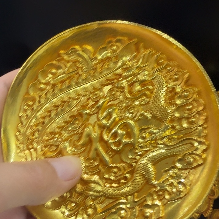 鎏金桌摆件使用范围广泛