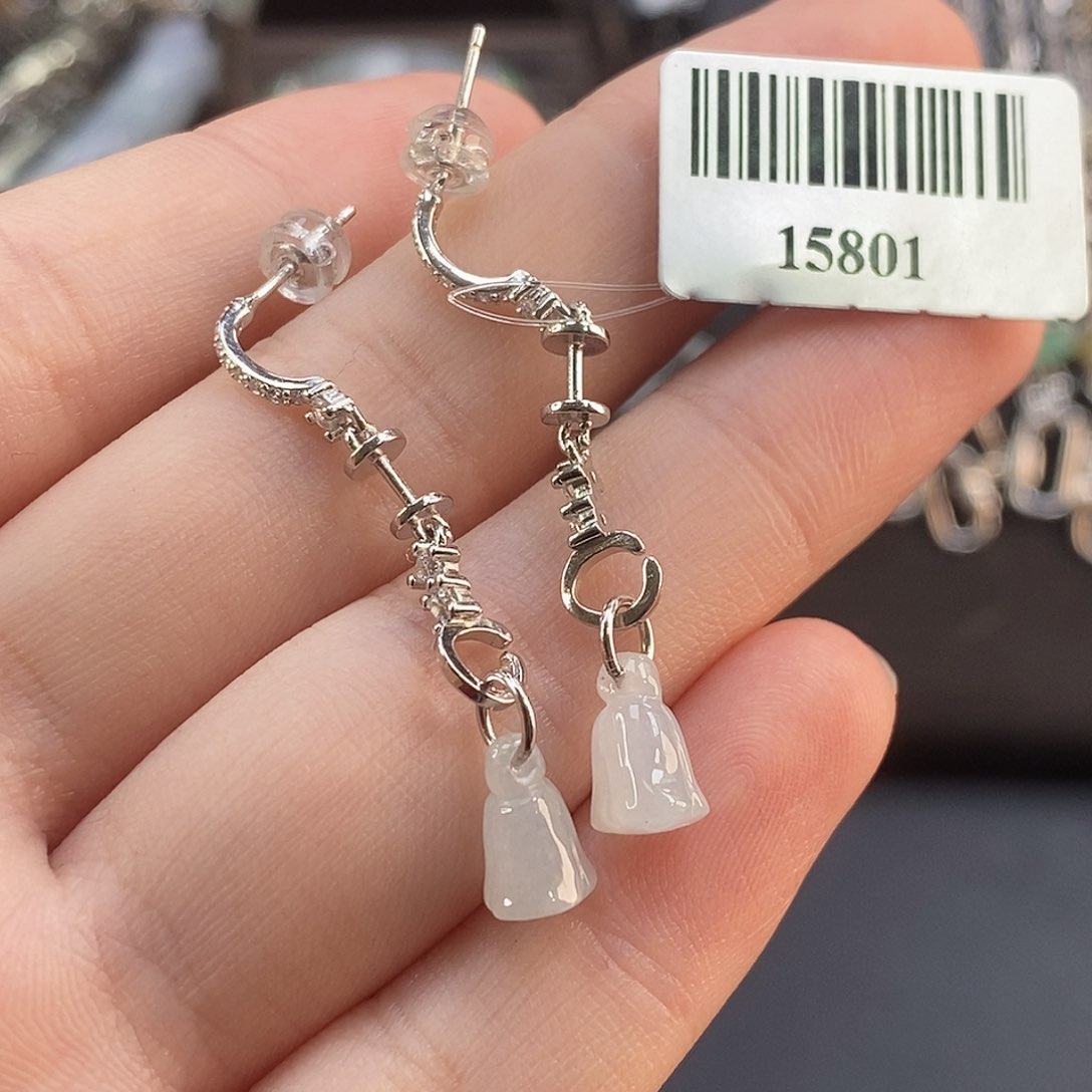 颈饰银S925镶嵌翡翠多样性发1，15801