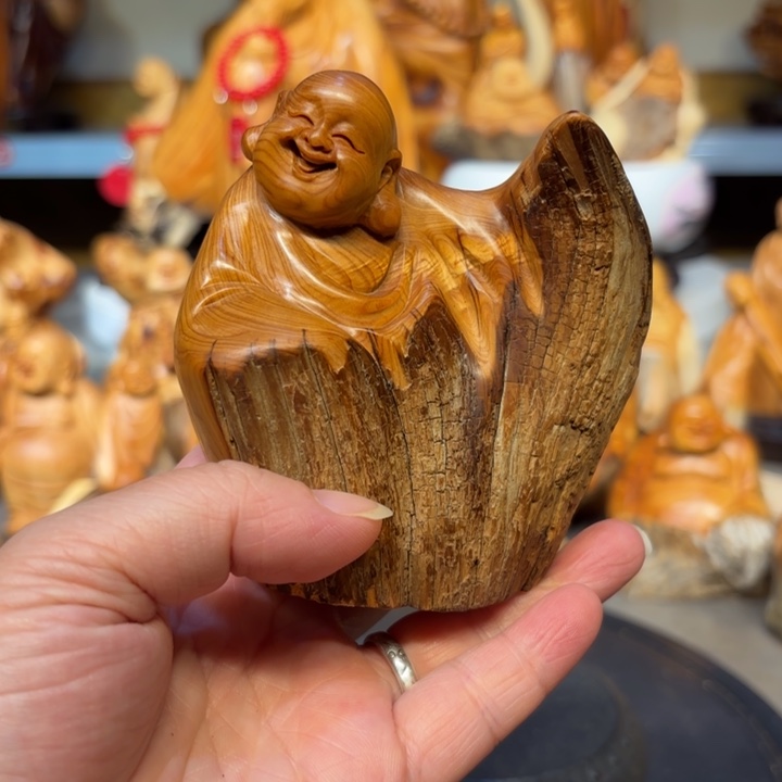 柏木太行崖柏弥勒佛