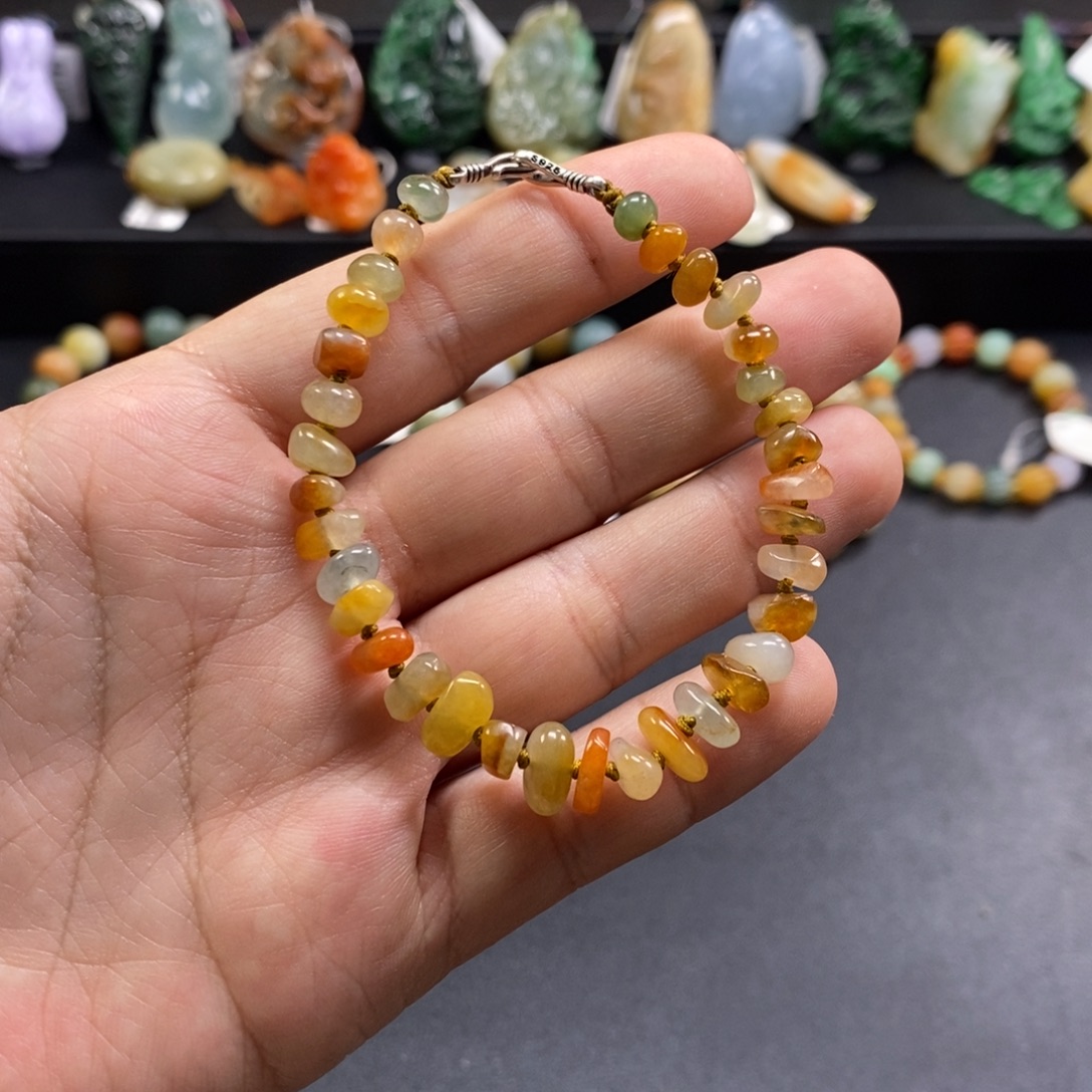 翡翠未镶嵌手链卡4*